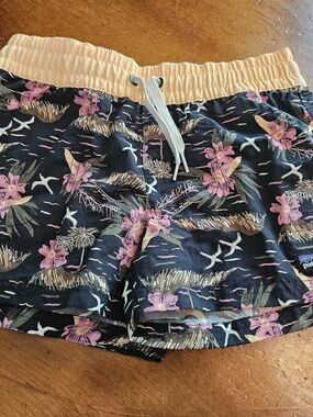 Patagonia Girls Costa Rica Baggies!